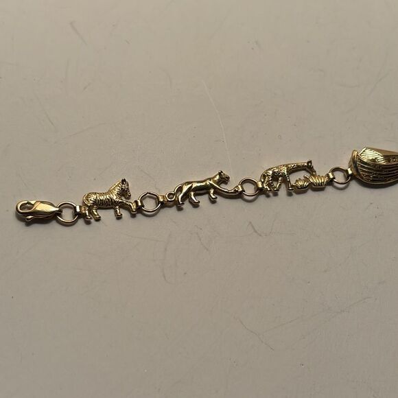 Dainty 10k Yellow Gold Noah’s Ark Bracelet 7.5” - Picture 2 of 11